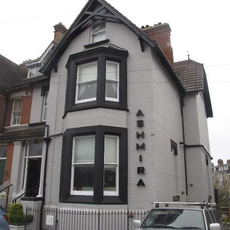 Ashmira Guest House Weymouth Eksteriør billede