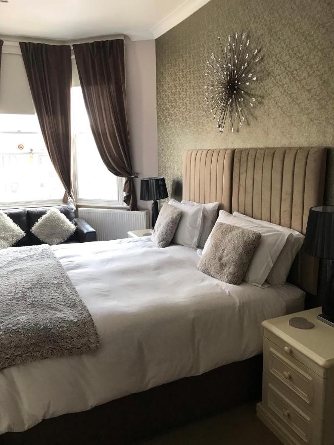 Ashmira Guest House Weymouth Eksteriør billede