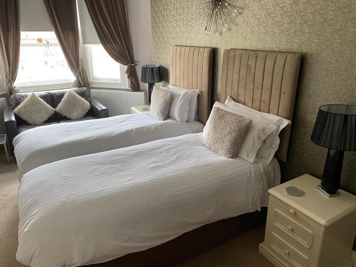 Ashmira Guest House Weymouth Eksteriør billede