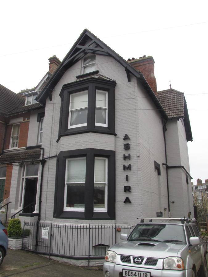 Ashmira Guest House Weymouth Eksteriør billede
