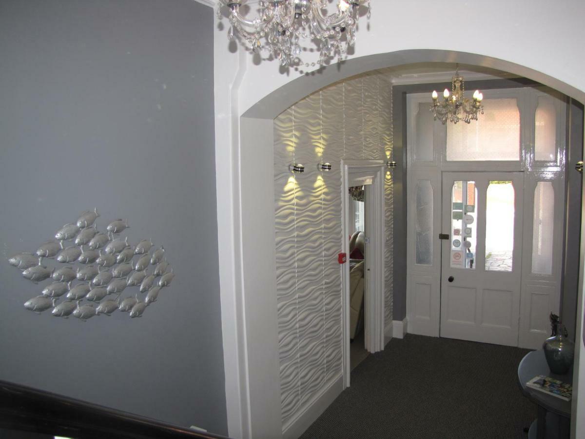 Ashmira Guest House Weymouth Eksteriør billede
